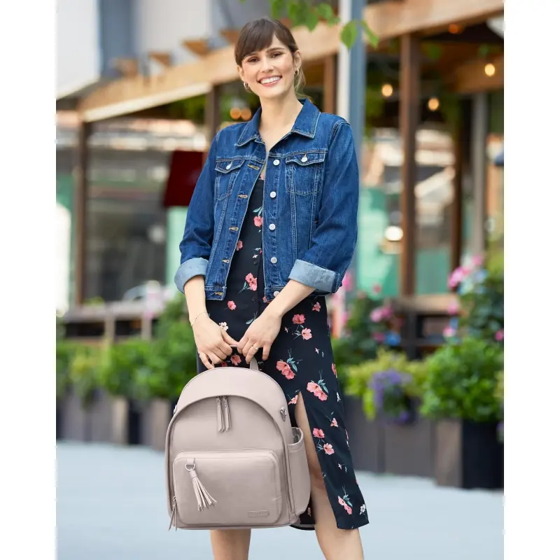 Greenwich simply outlet chic backpack