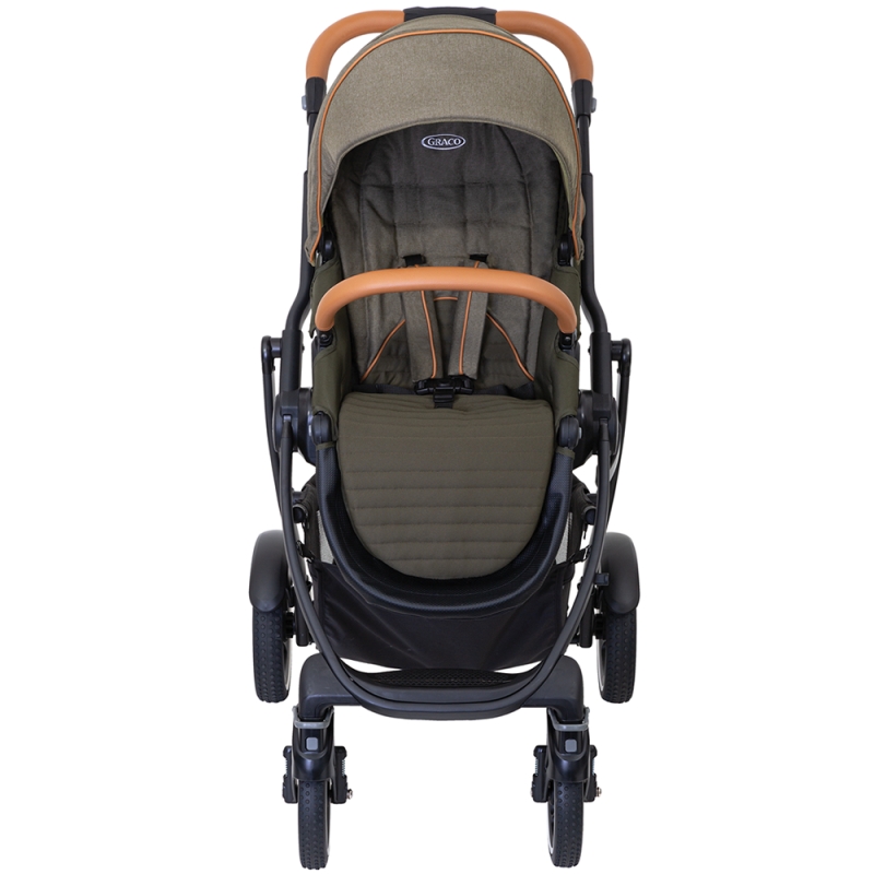 buggy with footmuff and raincover