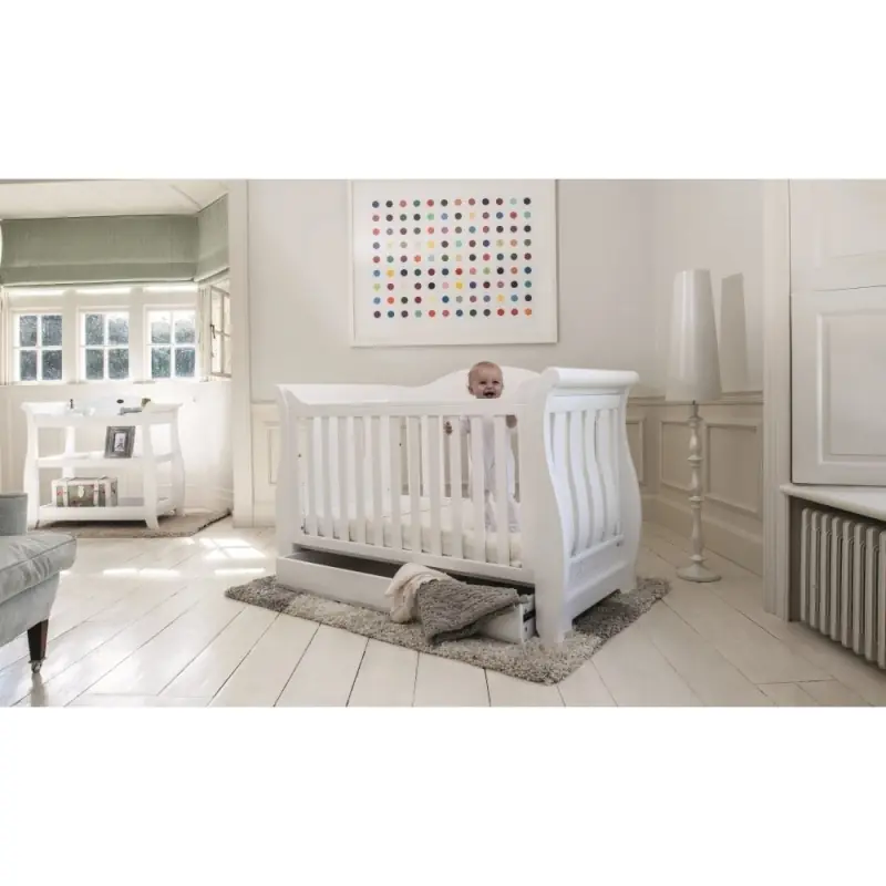 Boori sleigh shop bassinet white