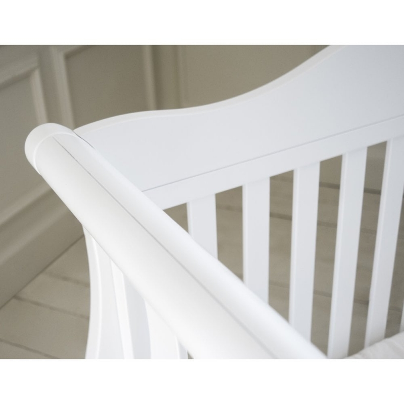 boori sleigh bassinet white