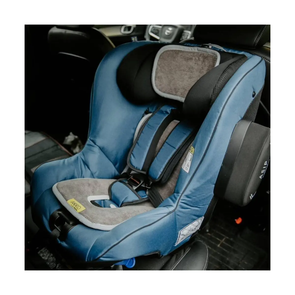 https://www.kiddies-kingdom.com/169255-thickbox_default/axkid-group-1-2-car-seat-cooling-pads-by-aeromoov.webp