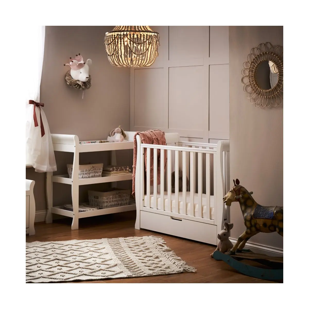 Obaby stamford 2024 space saver cot